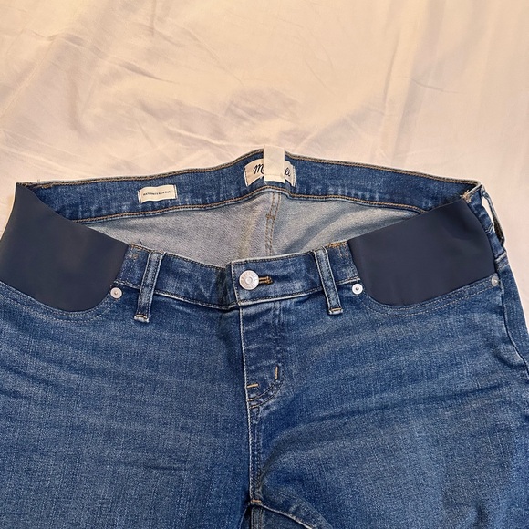 MADEWELL Maternity Side-Panel Kick Out Crop Jeans - Picture 3 of 4